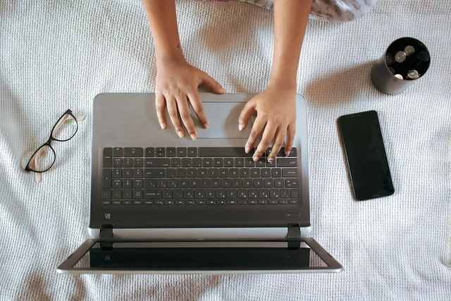 flatlay, home, gadgets, laptop, equipment, daily life, gadgets, laptop, laptop, daily life, daily life, daily life, daily life, daily life. Bookkeeping firm SOPs: the daily checklist