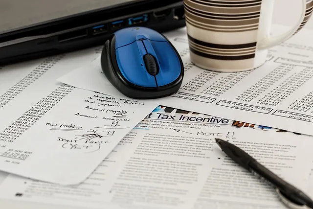 tax, forms, income, business, paperwork, finance, document, accounting, office, taxation, irs, revenue, calculate, paper, return, investment, calculating, taxes, tax, tax, tax, tax, tax, paperwork, finance, accounting, accounting, accounting, taxes, taxes, taxes, taxes. QuickBooks vs Xero for US sales tax and 1099 workflows
